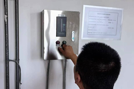 ͨ��ĳ��ѧ����ά��